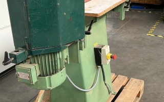 VG - D64